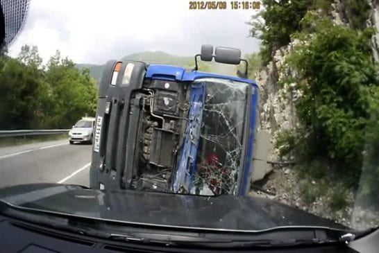 Face a face avec un camion