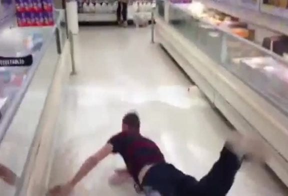Régis fait des courses