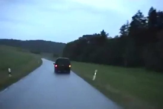 Saut de voiture amateur