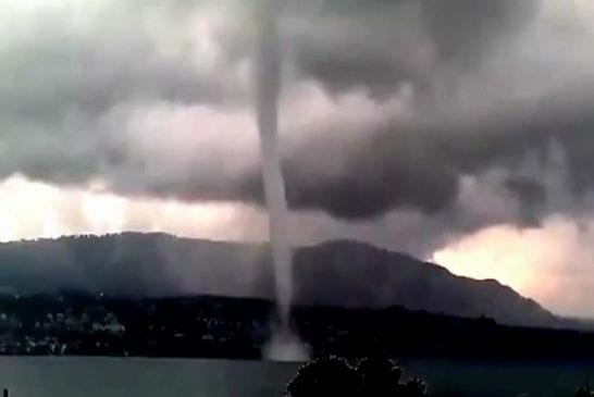 Tornade sur un lac de Zurich