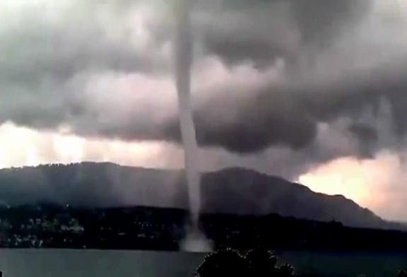 Tornade sur un lac de Zurich