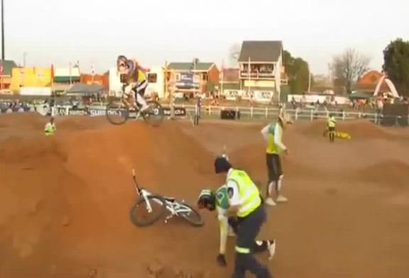 Accident en chaine en vélo BMX