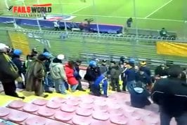 Supporter énervé par la defaite de son équipe