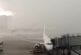 Aéroport de Hong Kong sous une tempête gigantesque