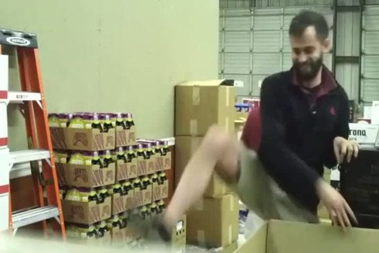 Employé d’entrepôt fait peur à son patron