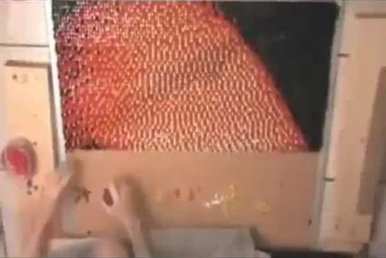 Art incroyable avec des punaises