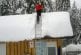 Enlèvement de la neige sur le toit