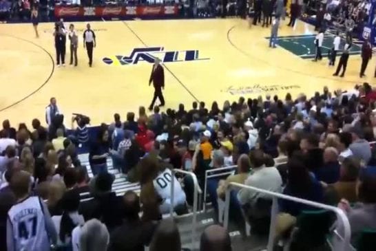 Mascotte de l’Utah se bagarre avec un fan de Cleveland