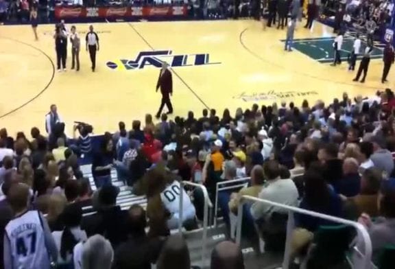 Mascotte de l’Utah se bagarre avec un fan de Cleveland