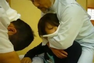 Technique japonaise pour craquer un dos