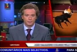 Toréador arrogant se fait tuer par le taureau