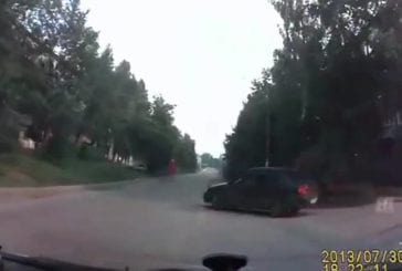 Klaxon provoque la panique chez un conducteur russe