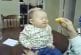 Réactions drôles de bébés mangeant du citron