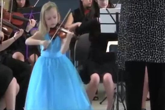 Vivaldi joué avec orchestre par une violoniste de 6 ans