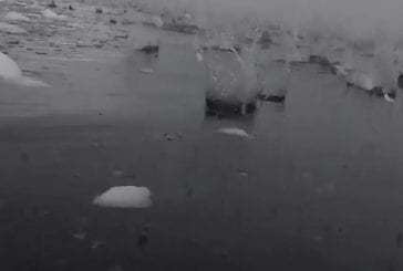 Explosion d’un iceberg en Antarctique
