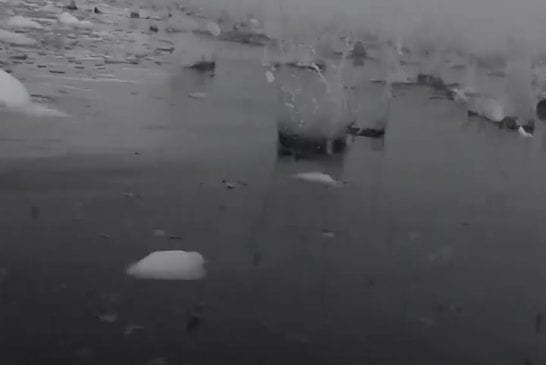 Explosion d’un iceberg en Antarctique