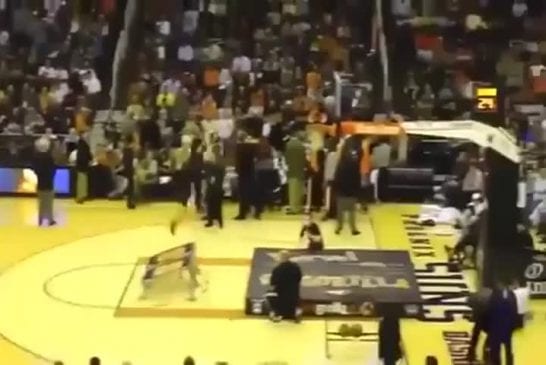 Adolescent se dunk accidentellement à Phoenix