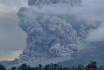 Eruption du volcan crée des tornades