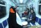 Pingouin fait un solo de batterie dans le métro