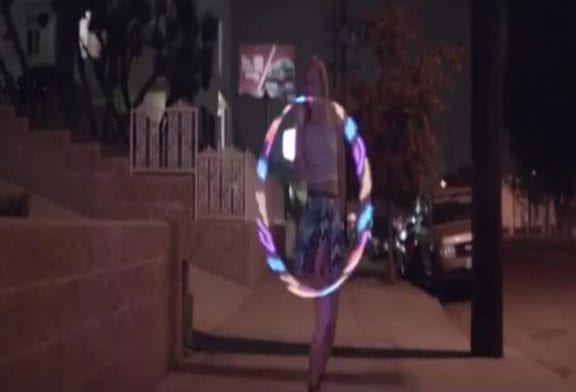 Nouvelle façon de faire du Hula Hoop