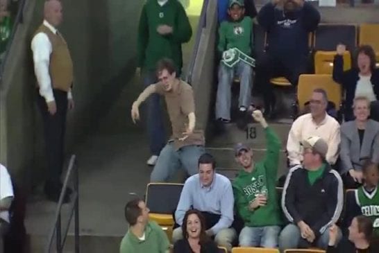 Celtics fans dansent sur la chanson de Bon Jovi