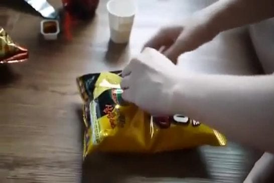 Une manière intelligente d’ouvrir un paquet de chips