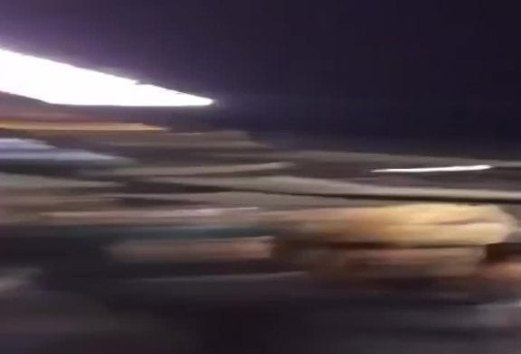 Supporters des Eagles se jettent sur les supporters des Saints