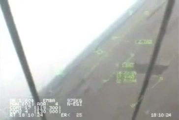 Pilote effraie ses copains militaires en faisant un vol en rase-motte