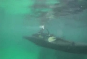 Il construit son propre sous-marin à partir d’un kayak