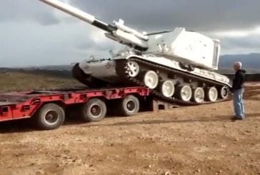 Chargement de tank sur une remorque de camion FAIL