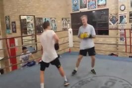 Match de boxe très équilibré