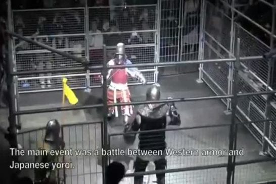 Bataille entre un chevalier en armure et un samouraïs