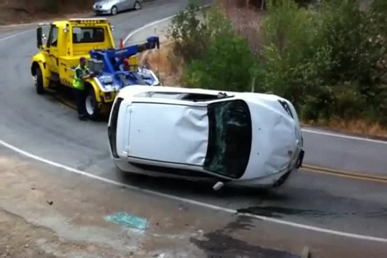 Dépanneuse FAIL rend la situation encore plus complexe