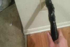 Epée avec pistolet paralysant