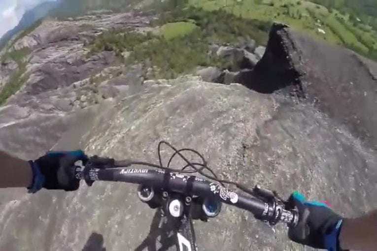 Faire du vélo de montagne