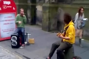 Beatbox et basse de la confiture dans la rue