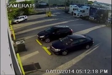 Mécanicien sauve une vieille voiture de justesse