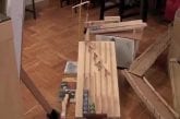 Machine de Rube Goldberg de l’ouvre-porte